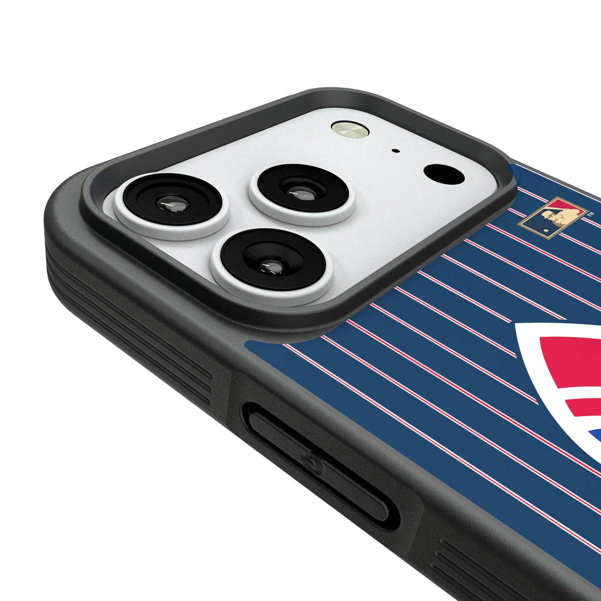 Atlanta Braves 1972-1975 - Cooperstown Collection Pinstripe iPhone Bump Phone Case for Apple iPhone - Detail#Device_iPhone 18 Pro