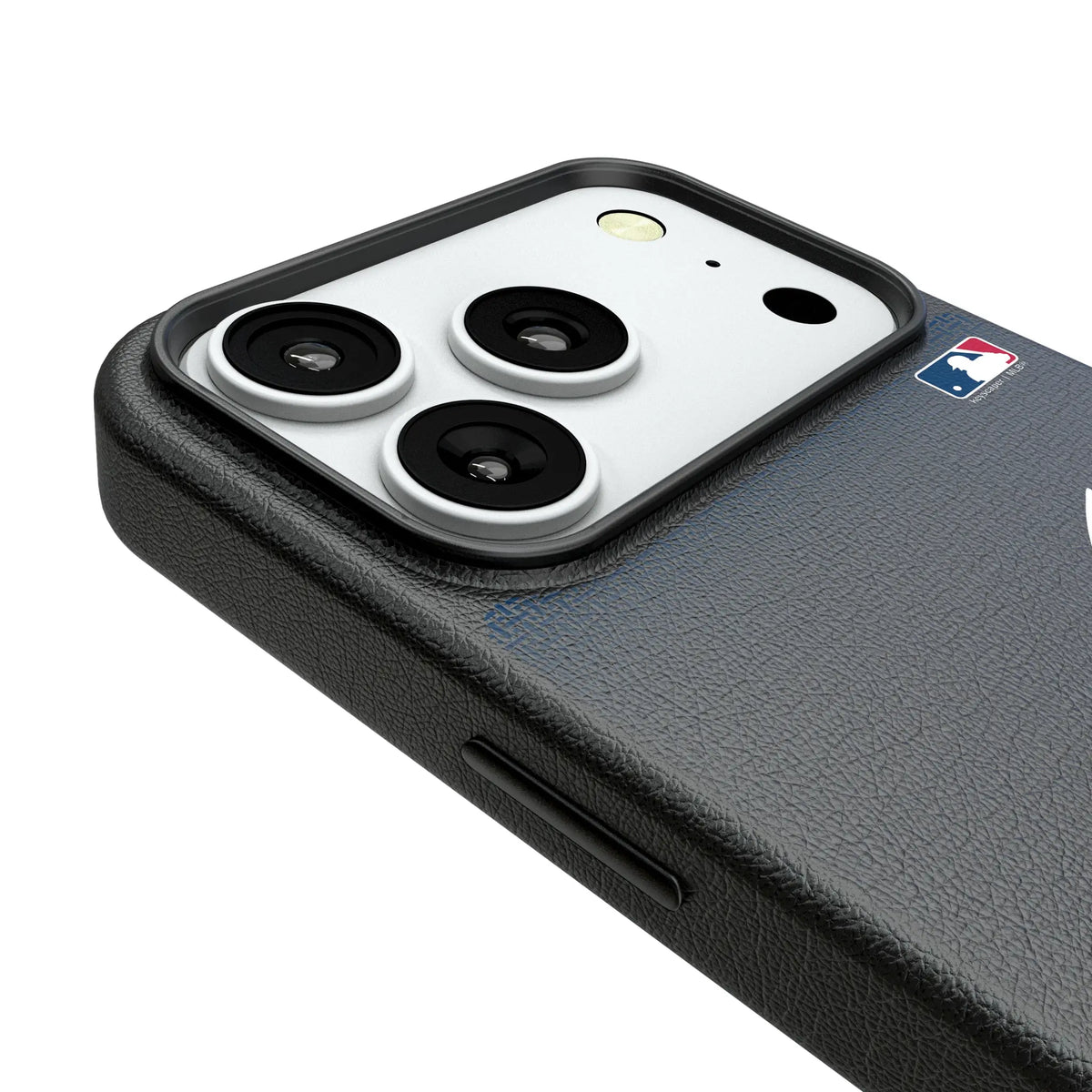 Atlanta Braves Linen iPhone MagSafe Compatible Phone Case for Apple iPhone - Detail#Device_iPhone 18 Pro