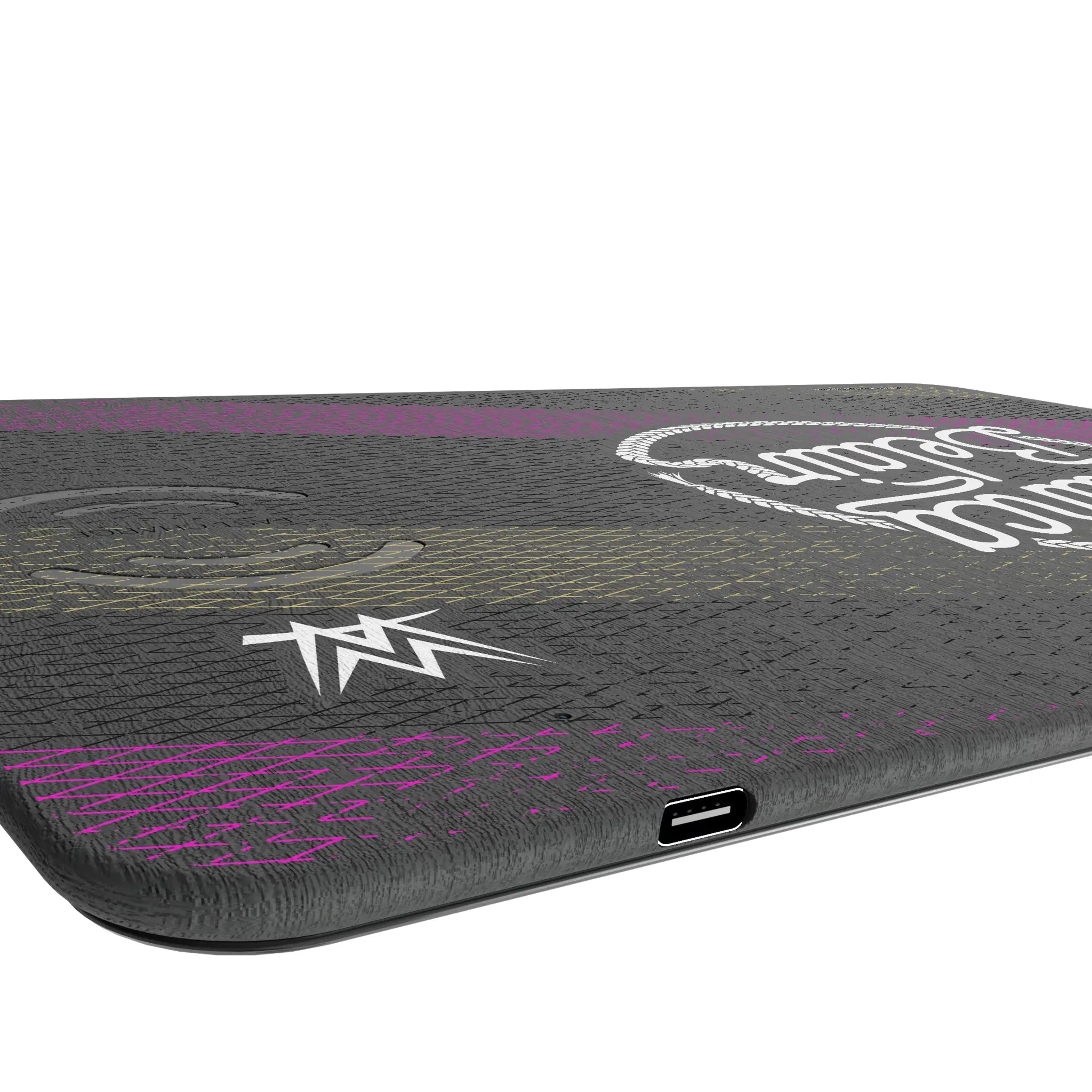 Bianca Belair Steel 15-Watt Wireless Charger and Mouse Pad