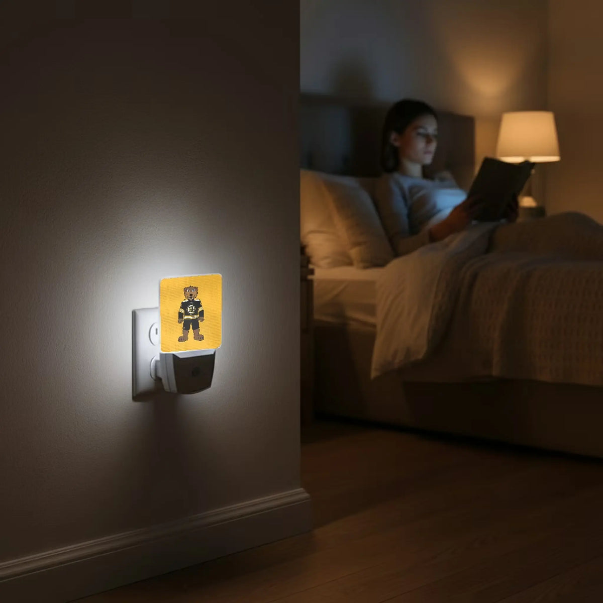 Boston Bruins Solid Night Light 2-Pack - Lifestyle