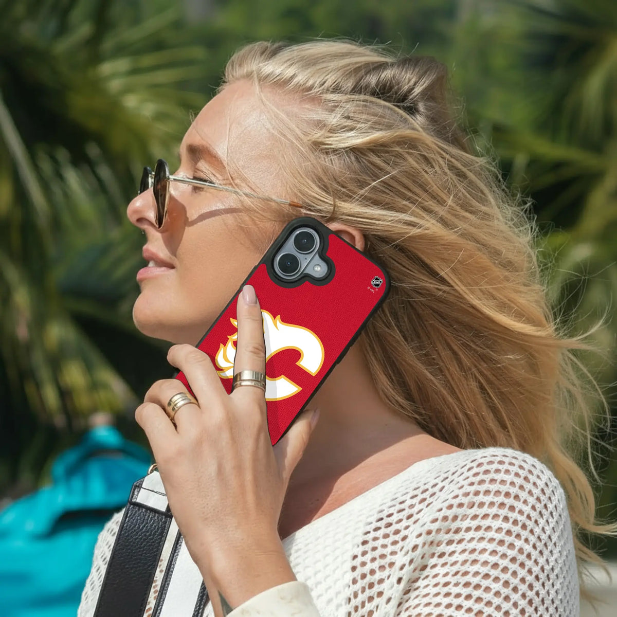 Calgary Flames Personalized Stripe iPhone Bump Phone Case for Apple iPhone - Lifestyle#Device_iPhone 17