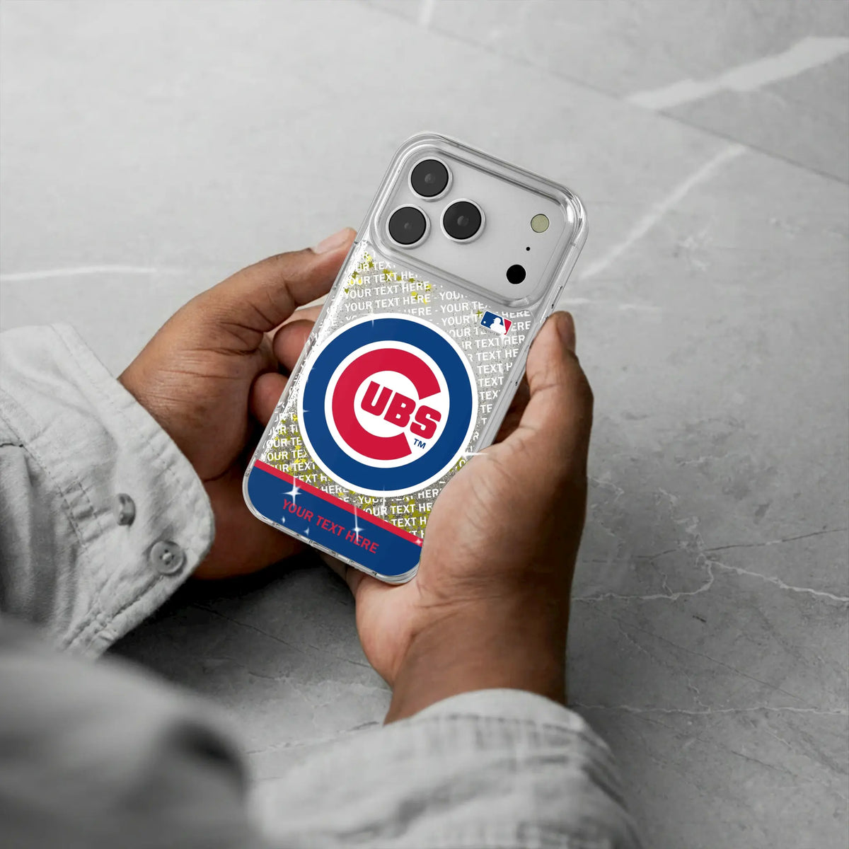 Chicago Cubs Personalized EndZone Plus iPhone Glitter Phone Case for Apple iPhone - Lifestyle#Device_iPhone 18 Pro