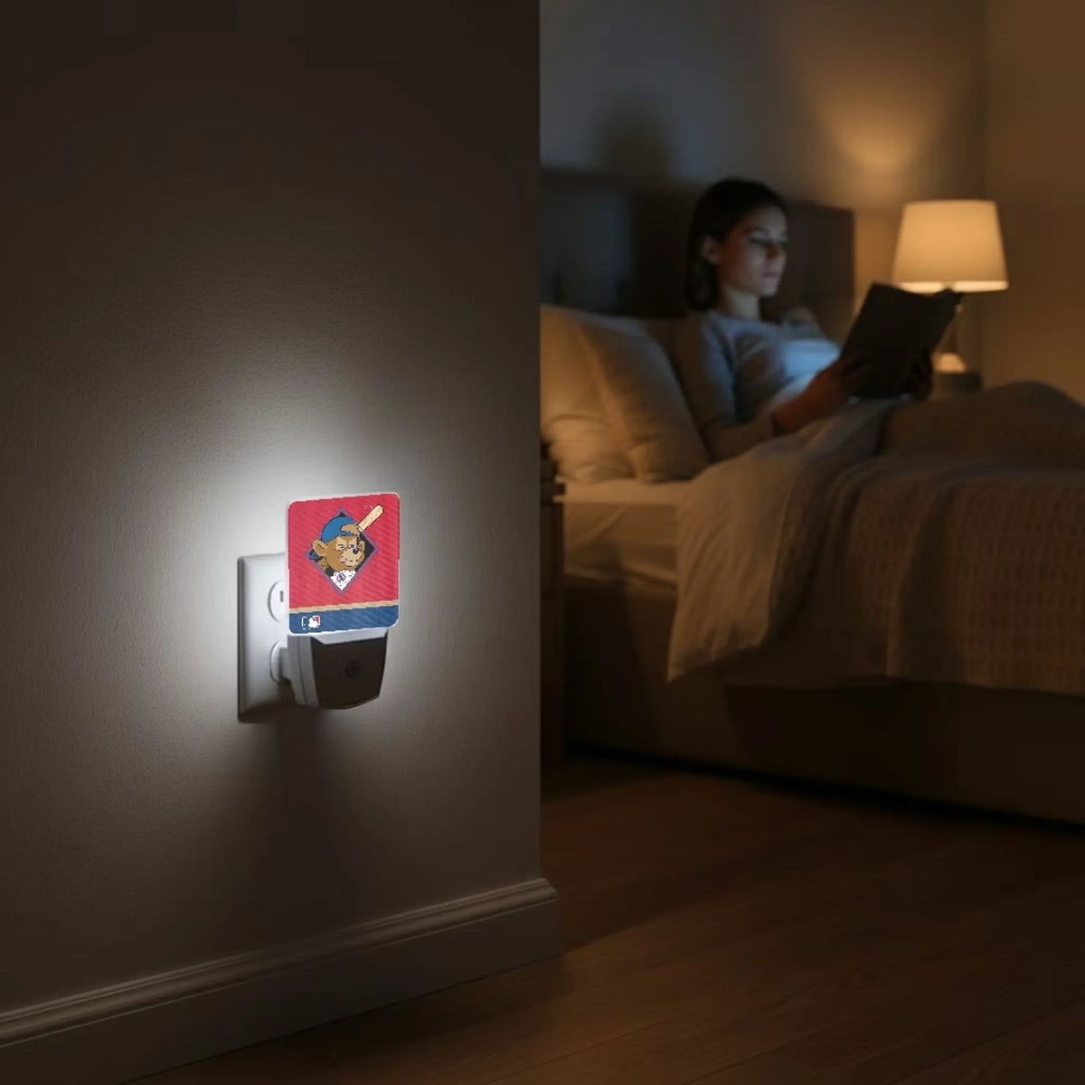 Chicago Cubs Stripe Night Light 2-Pack - Lifestyle