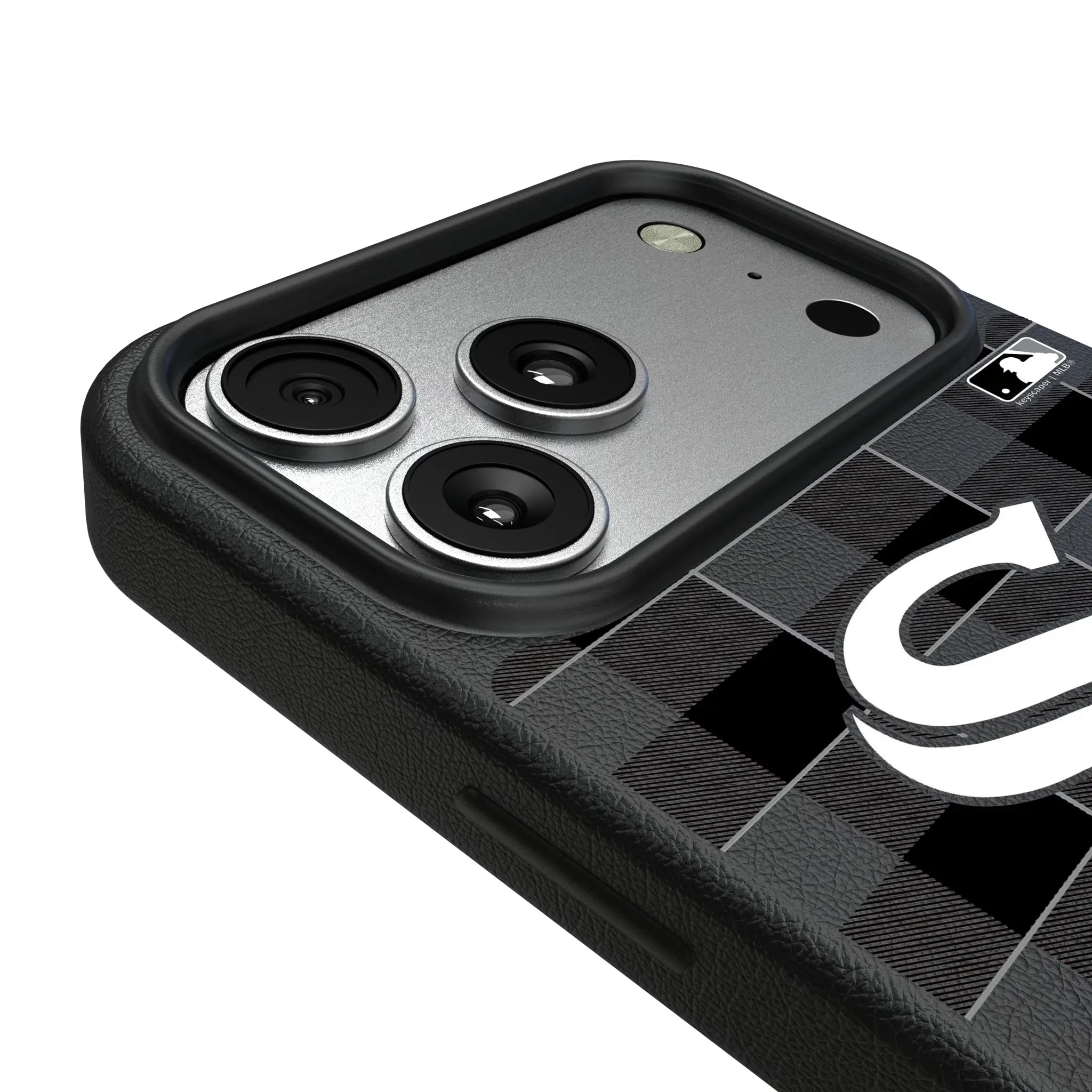 Chicago White Sox Plaid iPhone MagSafe Compatible Phone Case for Apple iPhone - Detail#Device_iPhone 17 Pro Max