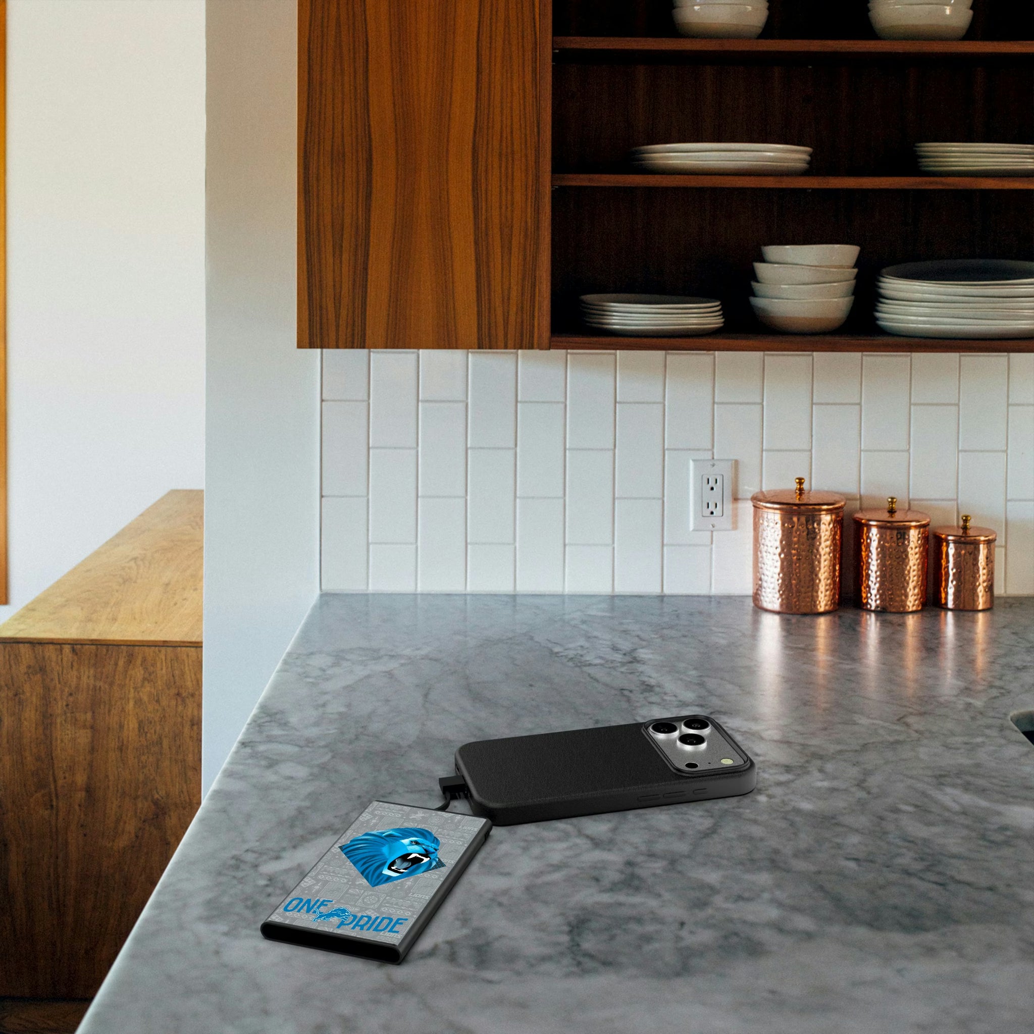 Detroit Lions Deco 5000mAh Flat Powerbank - Lifestyle