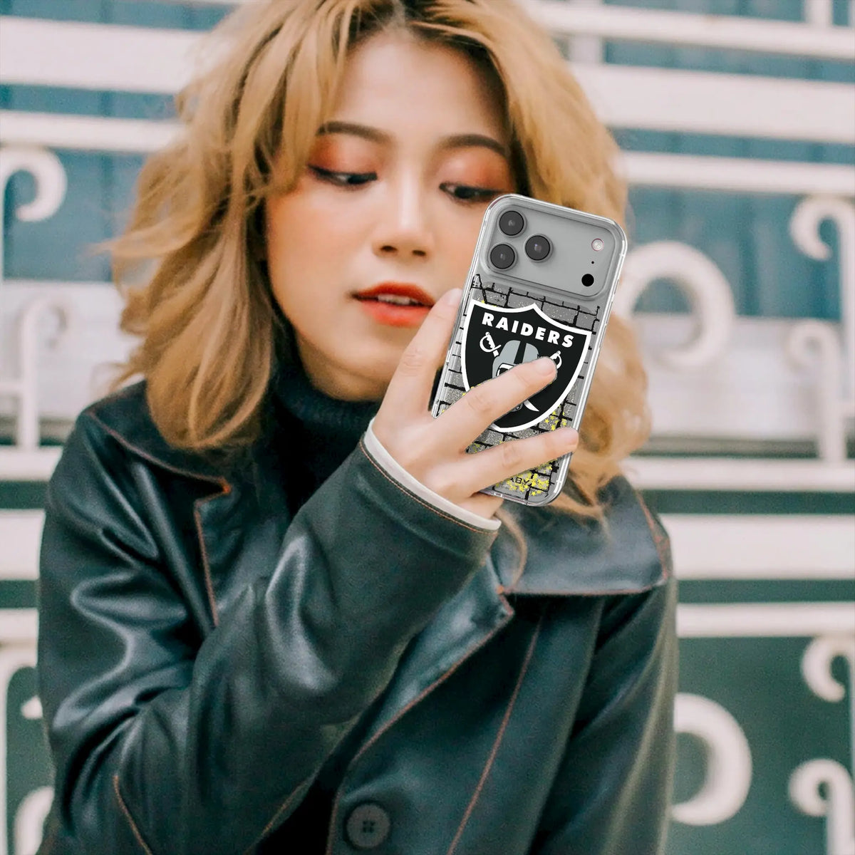 Las Vegas Raiders Brick iPhone Glitter Phone Case for Apple iPhone - Lifestyle#Device_iPhone 18 Pro Max
