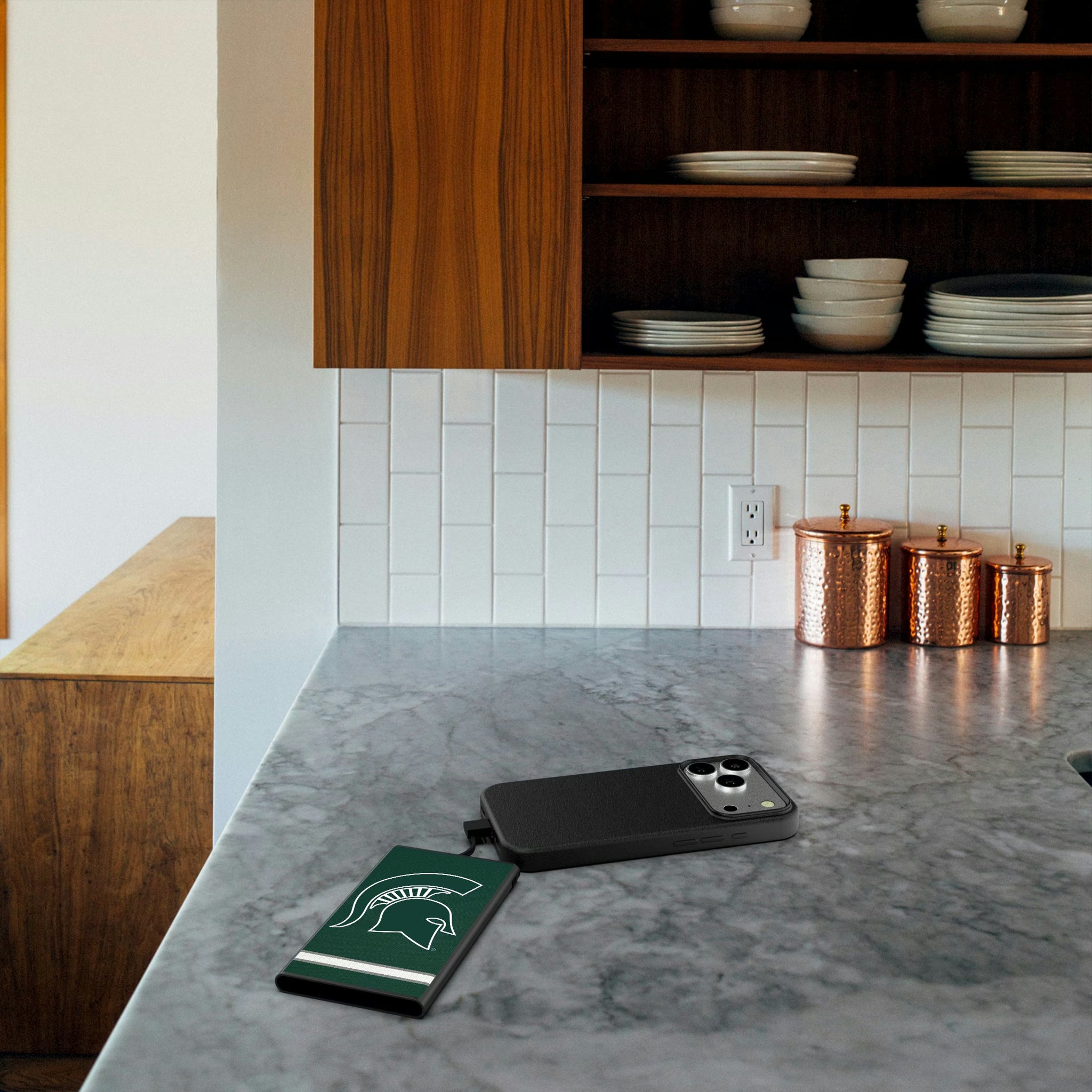 Michigan State University Spartans Stripe 5000mAh Flat Powerbank - Lifestyle