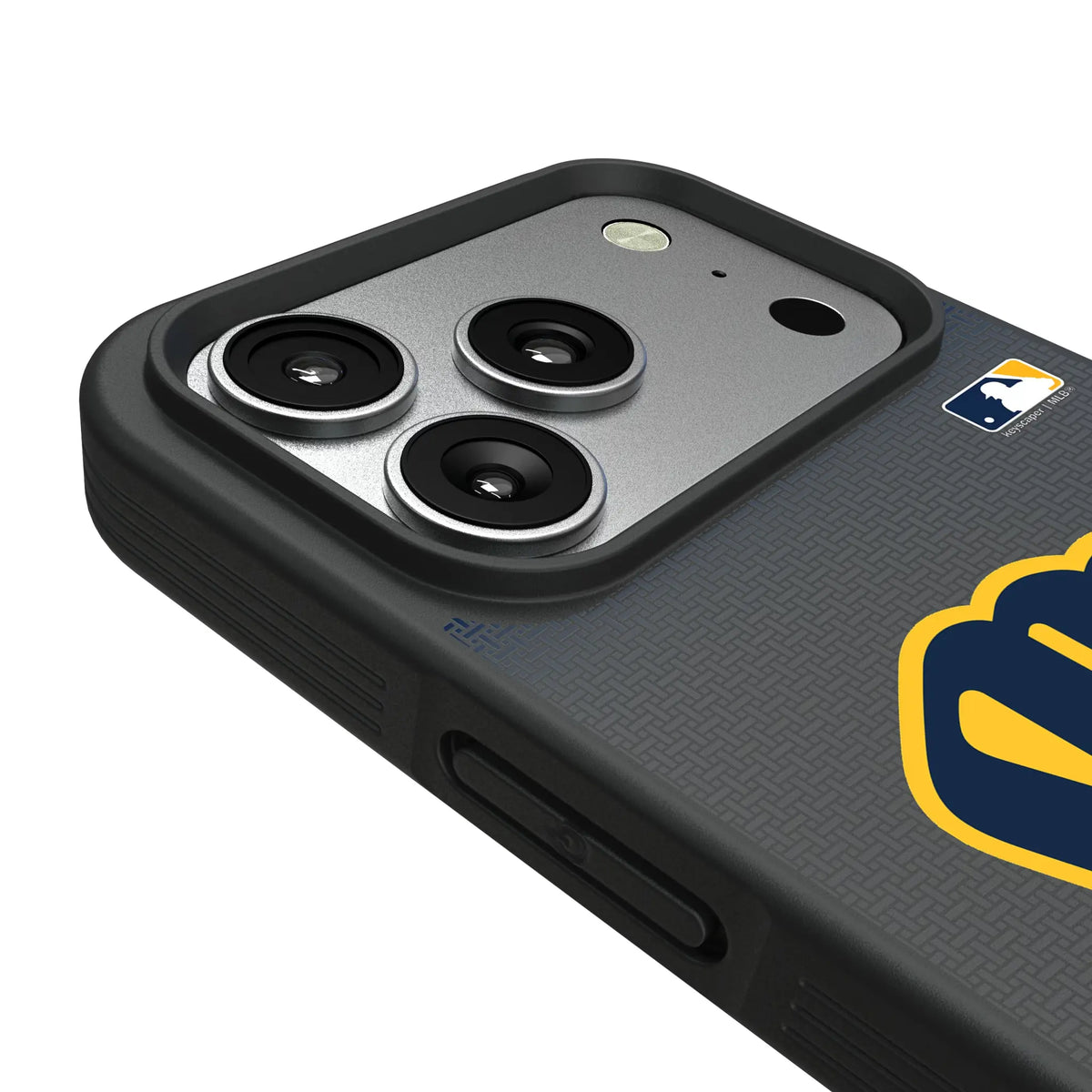 Milwaukee Brewers Linen iPhone Bump Phone Case for Apple iPhone - Detail#Device_iPhone 17 Pro