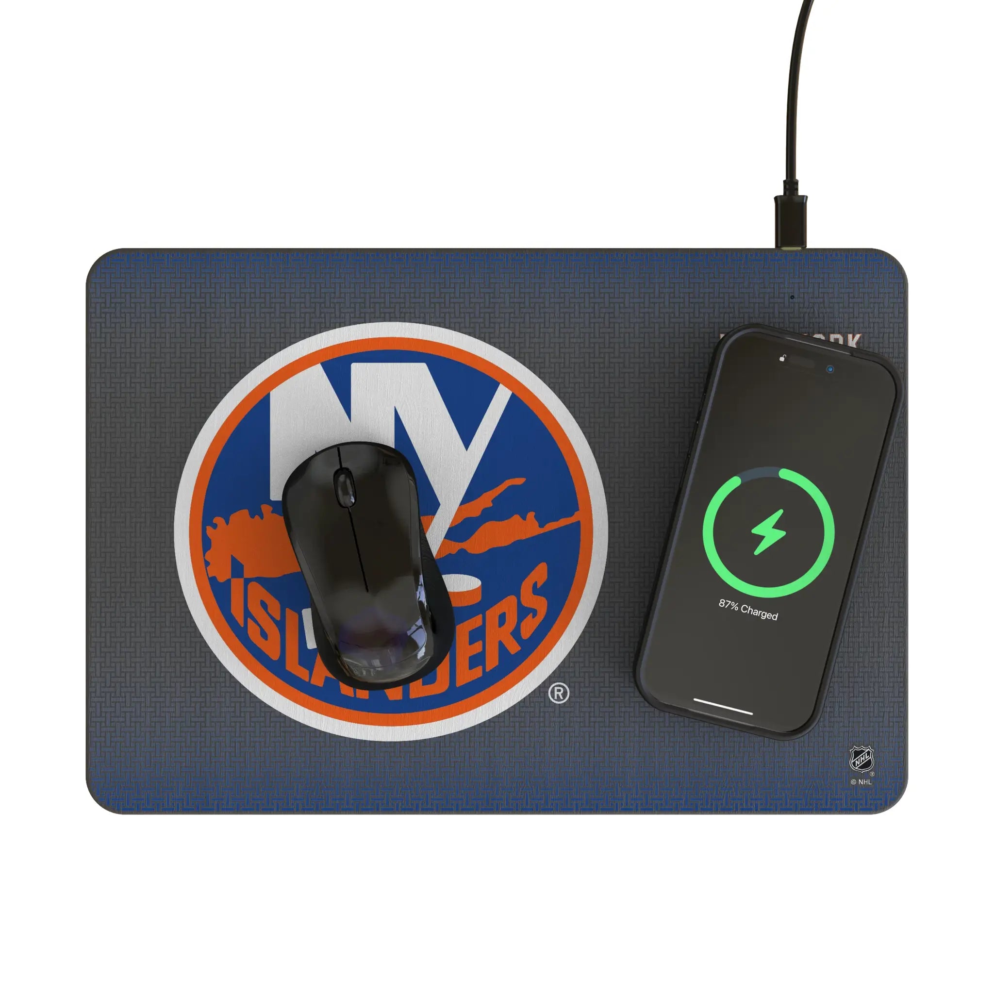 New York Islanders Linen 15-Watt Wireless Charger and Mouse Pad - Lifestyle