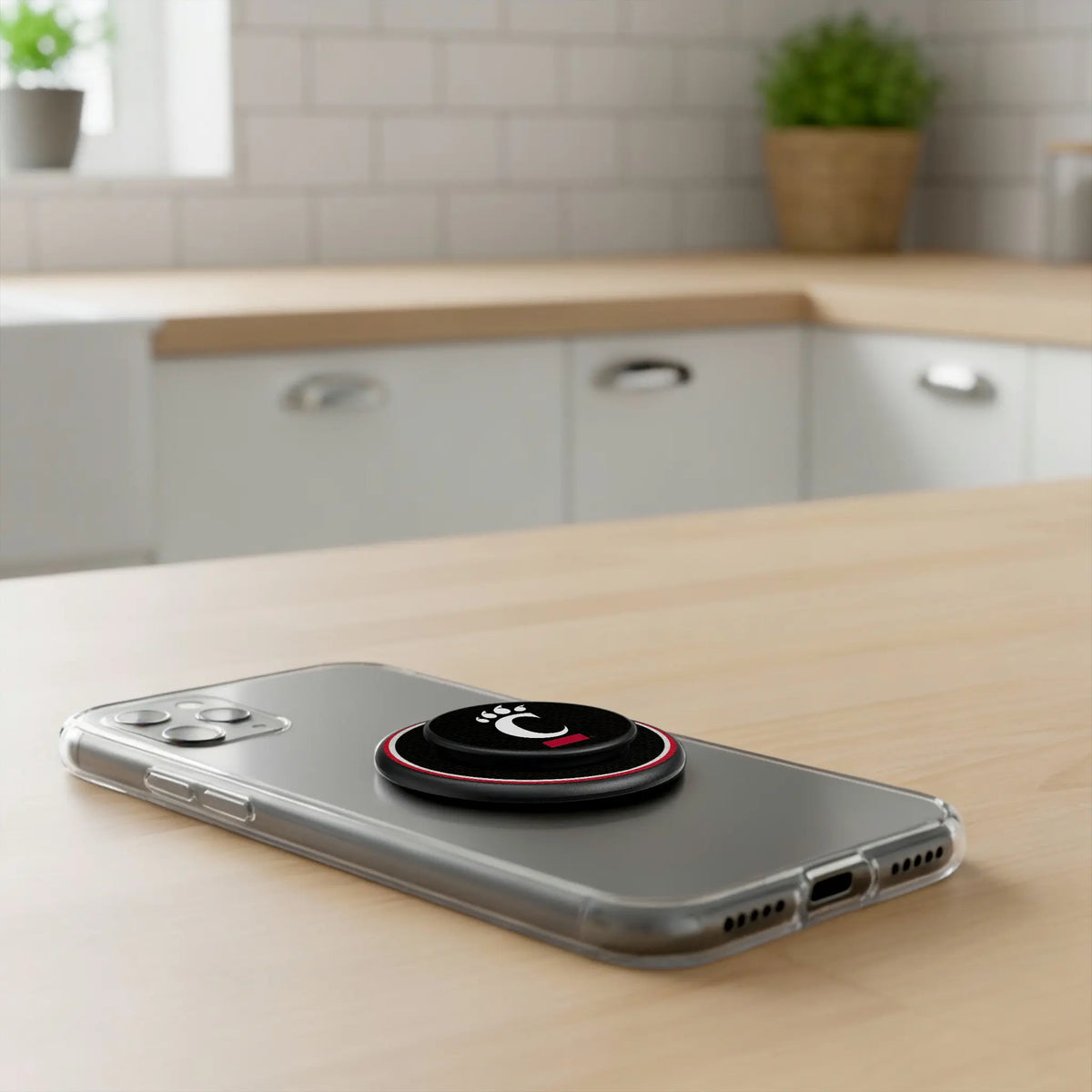 University of Cincinnati Bearcats Stripe Popsockets Round Magnetic - Lifestyle
