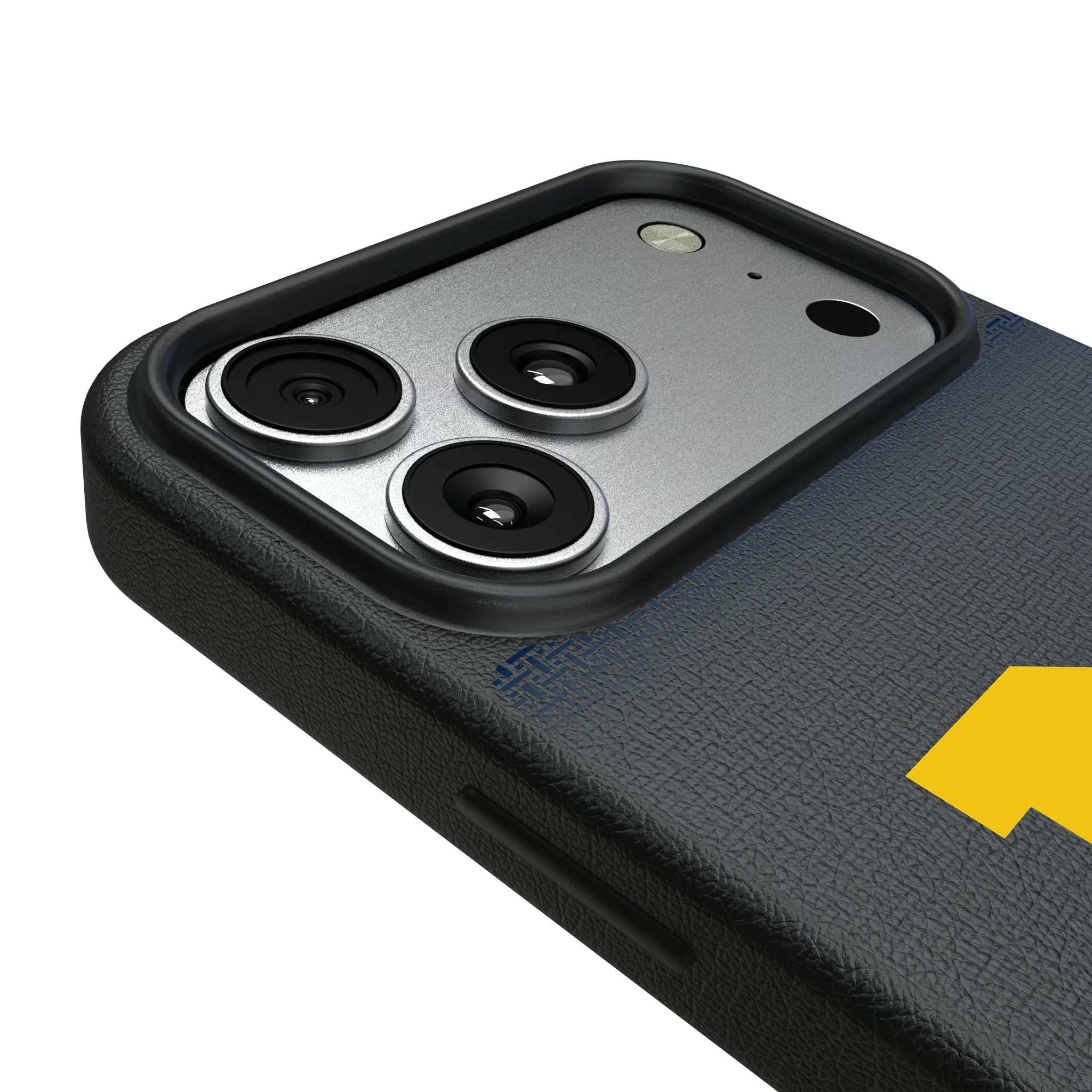 University of Michigan Wolverines Linen iPhone MagSafe Compatible Phone Case for Apple iPhone - Detail#Device_iPhone 17 Pro Max