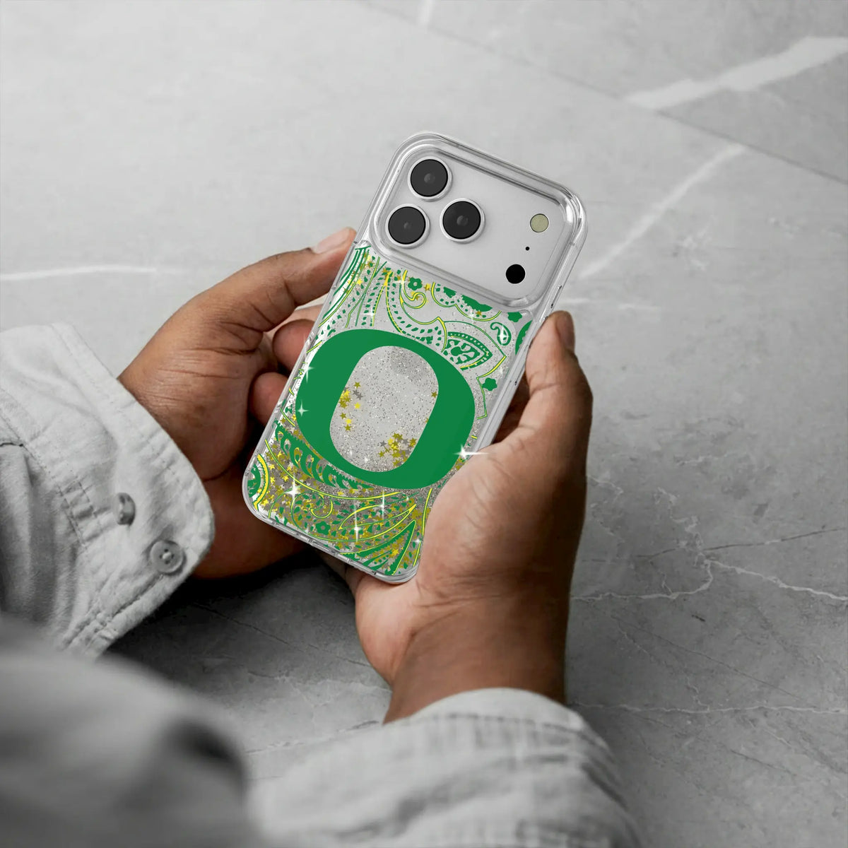 University of Oregon Ducks Paisley iPhone Glitter Phone Case for Apple iPhone - Lifestyle#Device_iPhone 18 Pro