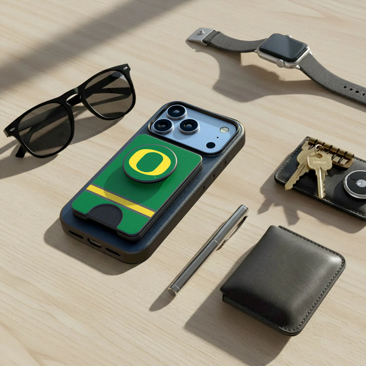 University of Oregon Ducks Stripe Popsockets Wallet Magnetic - Lifestyle