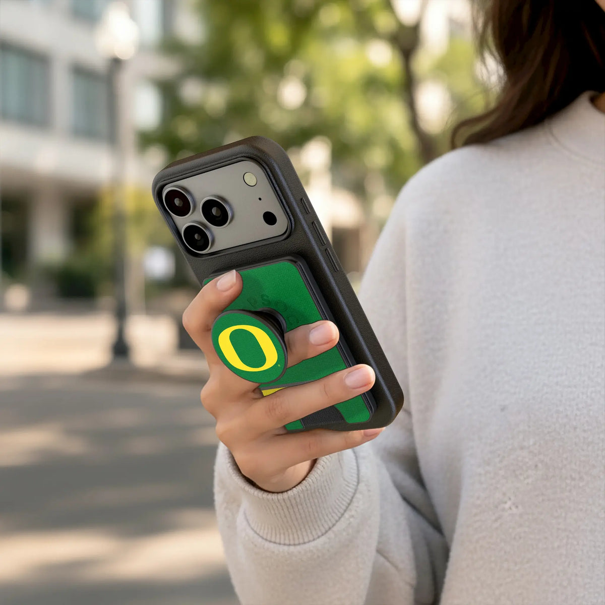 University of Oregon Ducks Stripe Popsockets Wallet Magnetic - Lifestyle