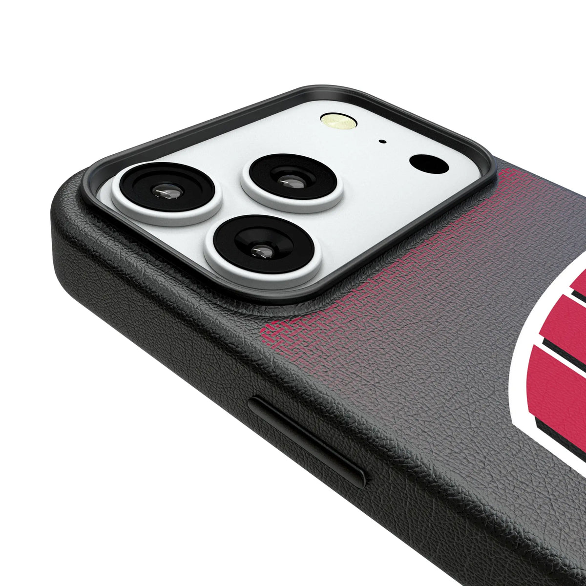 University of Wisconsin Badgers Linen iPhone MagSafe Compatible Phone Case for Apple iPhone - Detail#Device_iPhone 18 Pro