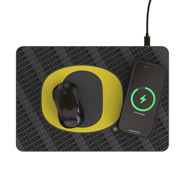 University of Oregon Ducks Monocolor Tilt 15-Watt Wireless Charger and Mouse Pad Lifestyle.Jpg