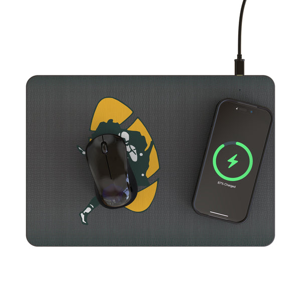 Green Bay Packers Historic Collection Linen 15-Watt Wireless Charger and Mouse Pad Lifestyle.Jpg
