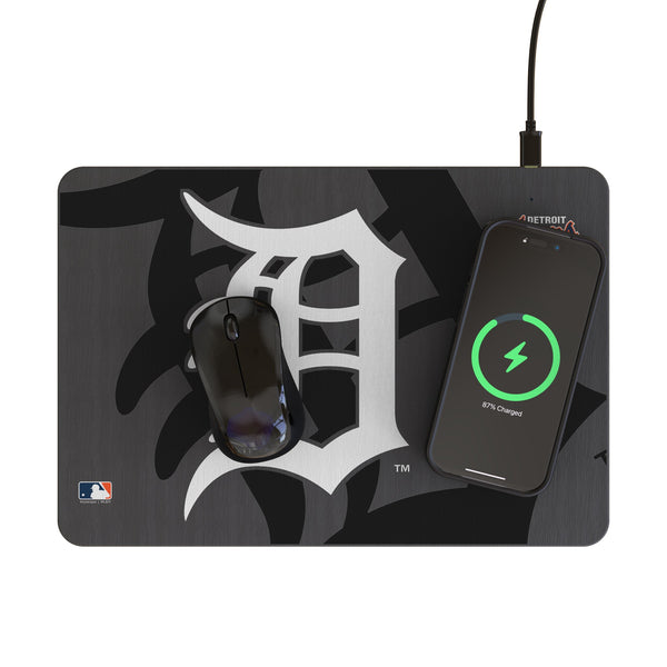 Detroit Tigers Monocolor Tilt 15-Watt Wireless Charger and Mouse Pad Lifestyle.Jpg