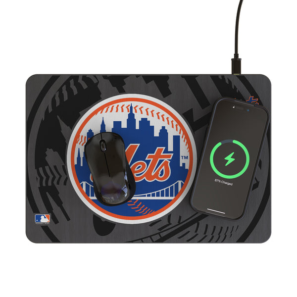 New York Mets Monocolor Tilt 15-Watt Wireless Charger and Mouse Pad Lifestyle.Jpg