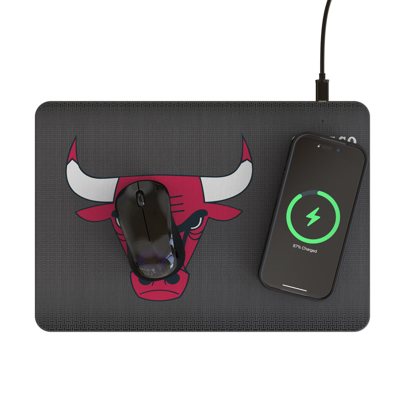 Chicago Bulls Linen 15-Watt Wireless Charger and Mouse Pad Lifestyle.Jpg