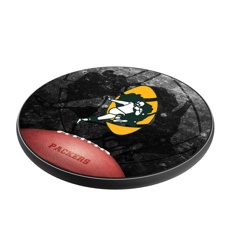 Green Bay Packers Historic Collection Legendary 15-Watt Wireless Charger Iso.Jpg