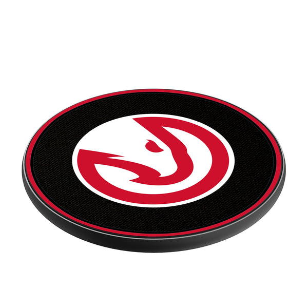 Atlanta Hawks Solid 15-Watt Wireless Charger Iso.Jpg