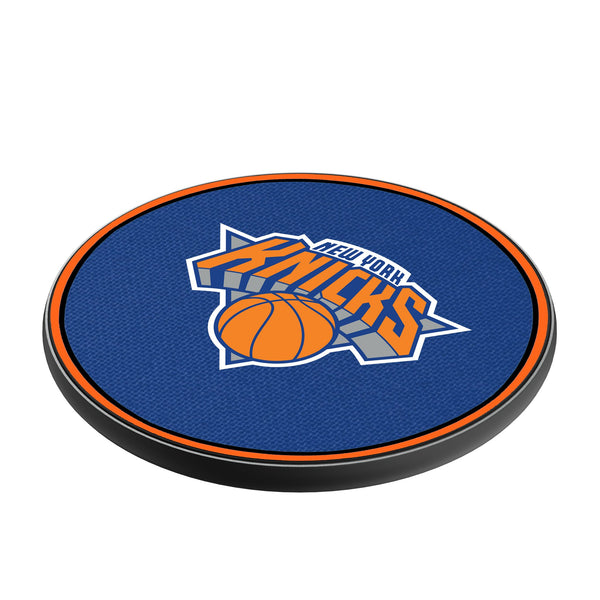 New York Knicks Solid 15-Watt Wireless Charger Iso.Jpg