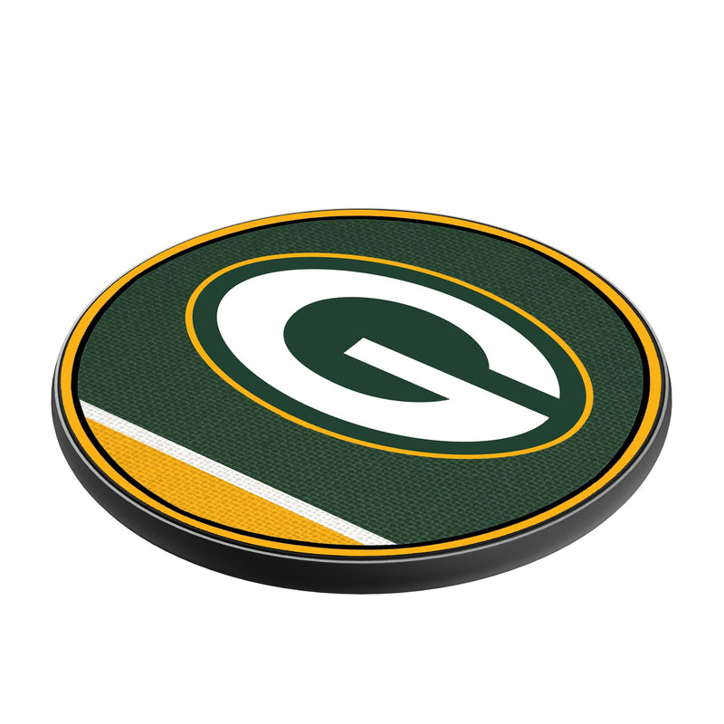 Green Bay Packers Stripe 15-Watt Wireless Charger Iso.Jpg