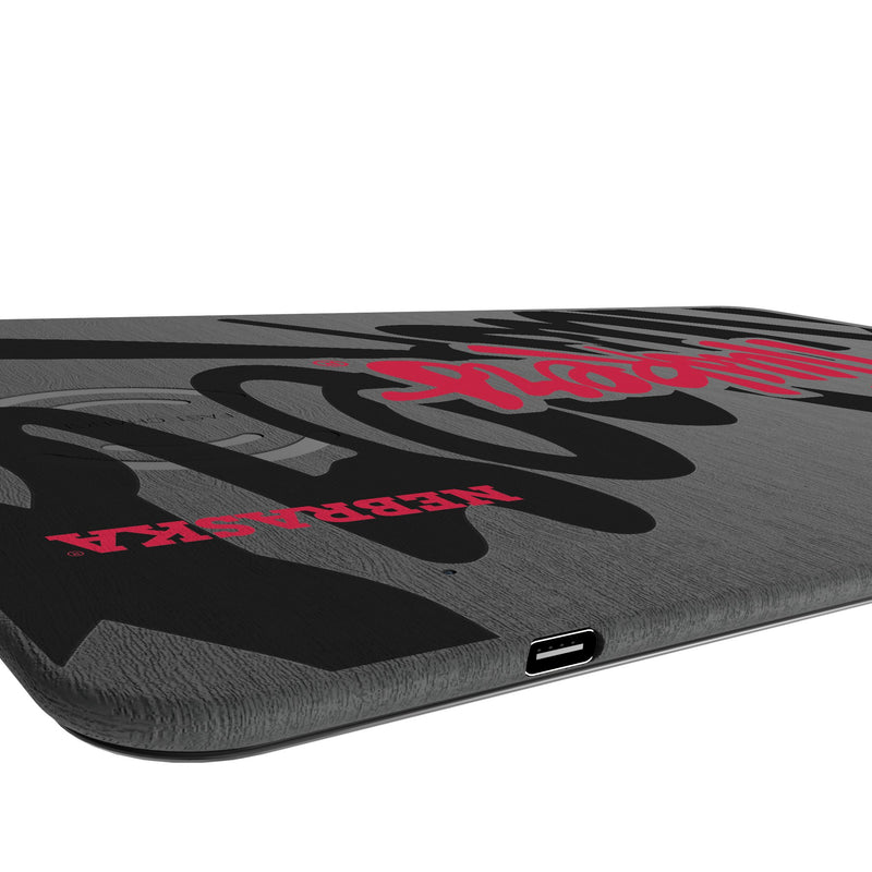 University of Nebraska Huskers Monocolor Tilt 15-Watt Wireless Charger and Mouse Pad Port.Jpg