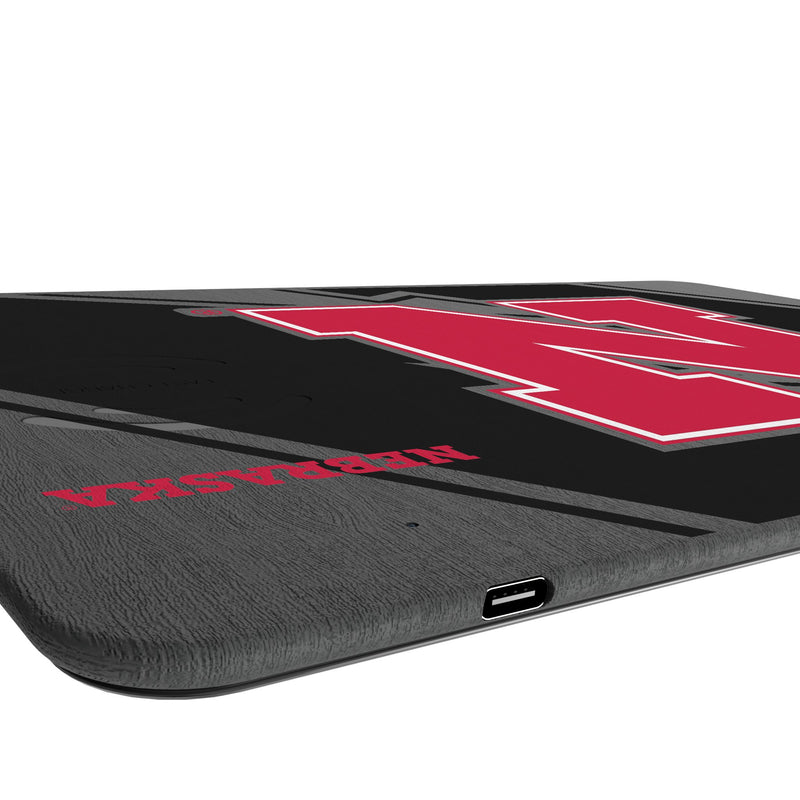 University of Nebraska Huskers Block N Monocolor Tilt 15-Watt Wireless Charger and Mouse Pad Port.Jpg