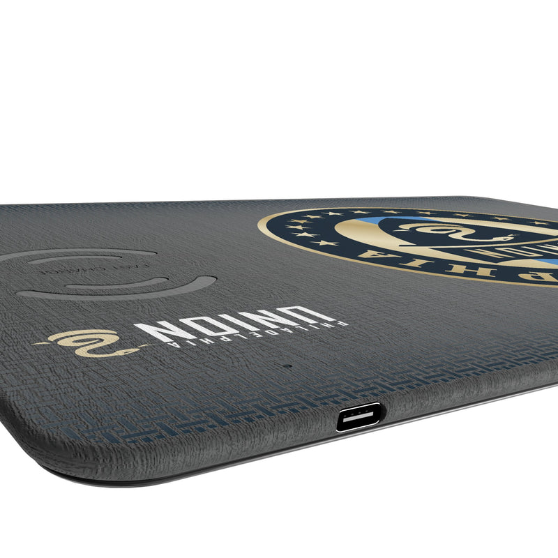 Philadelphia Union Linen 15-Watt Wireless Charger and Mouse Pad Port.Jpg
