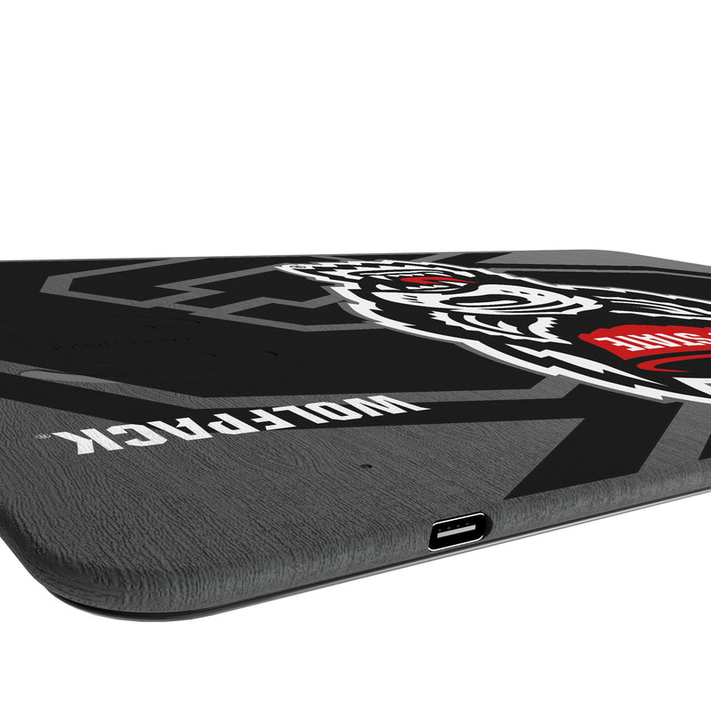 North Carolina State University Wolfpack Monocolor Tilt 15-Watt Wireless Charger and Mouse Pad Port.Jpg