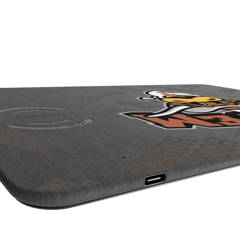 University of Texas Longhorns Quadtile 15-Watt Wireless Charger and Mouse Pad Port.Jpg
