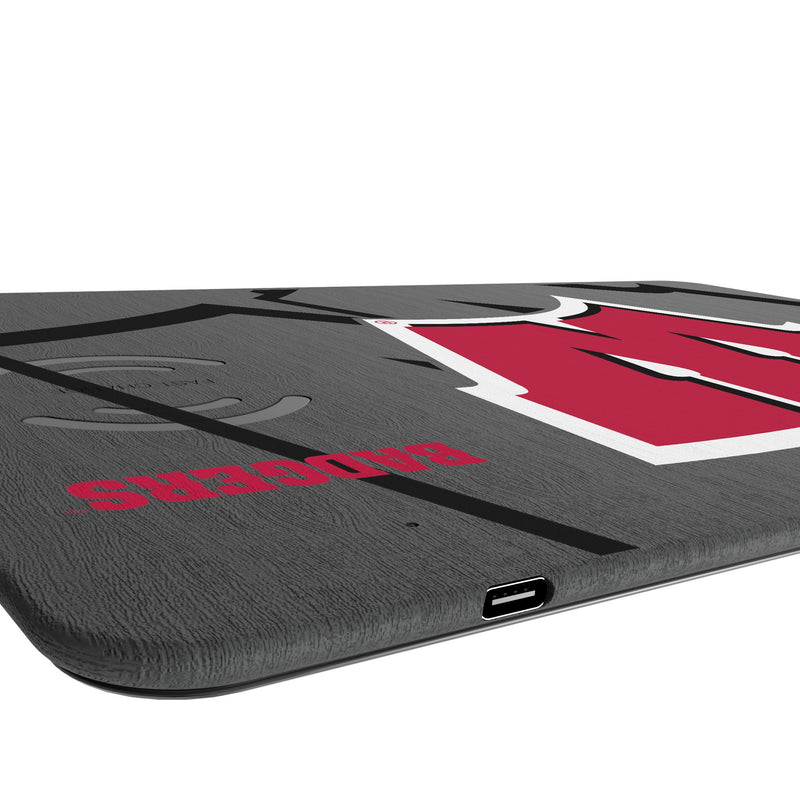 University of Wisconsin Badgers Monocolor Tilt 15-Watt Wireless Charger and Mouse Pad Port.Jpg