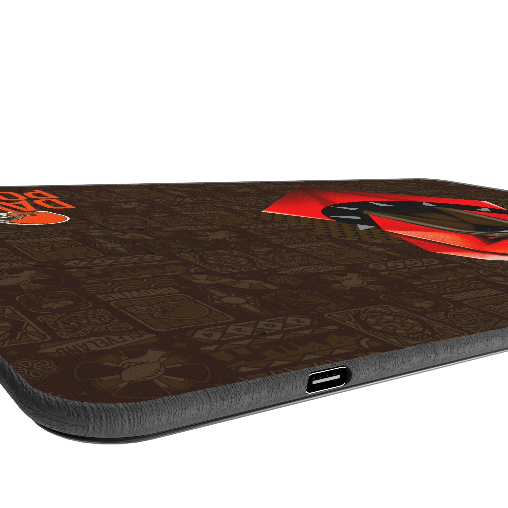 Cleveland Browns 2024 Edition 15-Watt Wireless Charger and Mouse Pad Port.Jpg