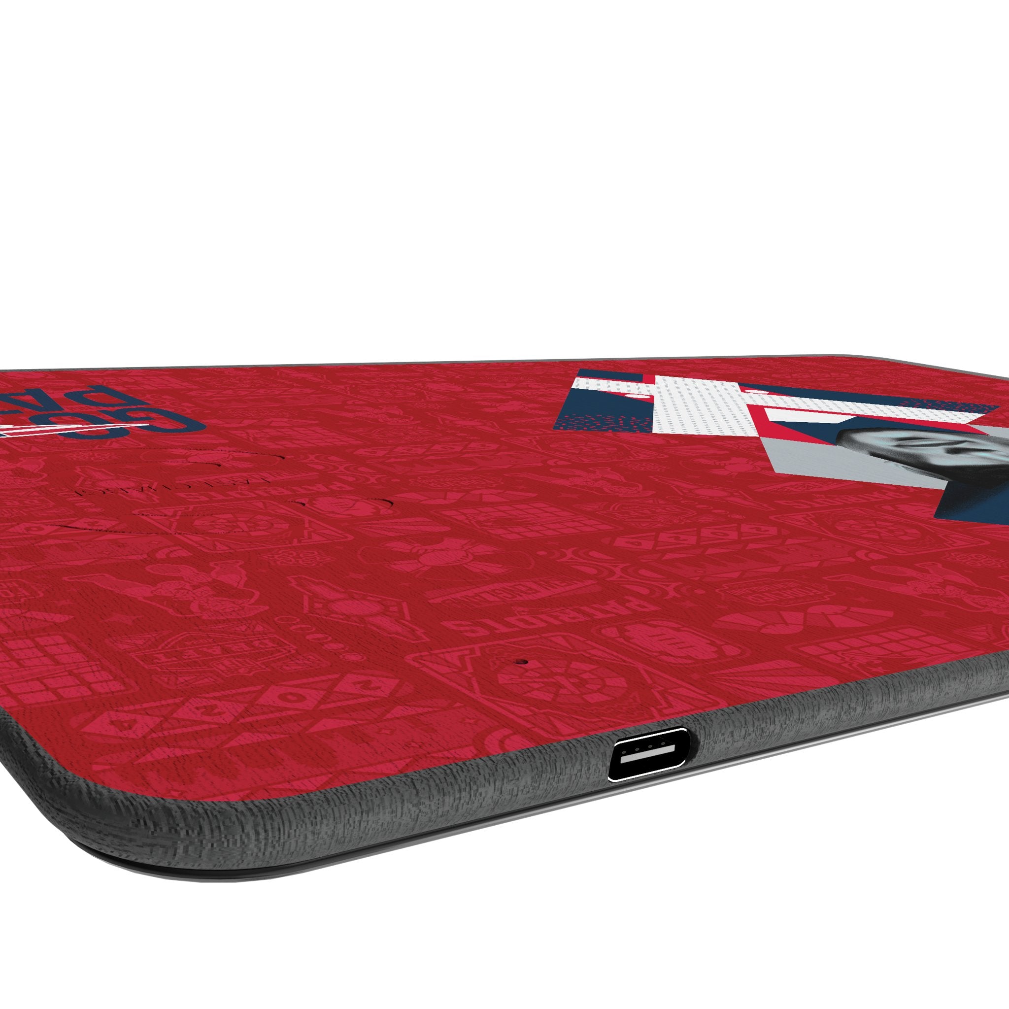 New England Patriots 2024 Edition 15-Watt Wireless Charger and Mouse Pad Port.Jpg