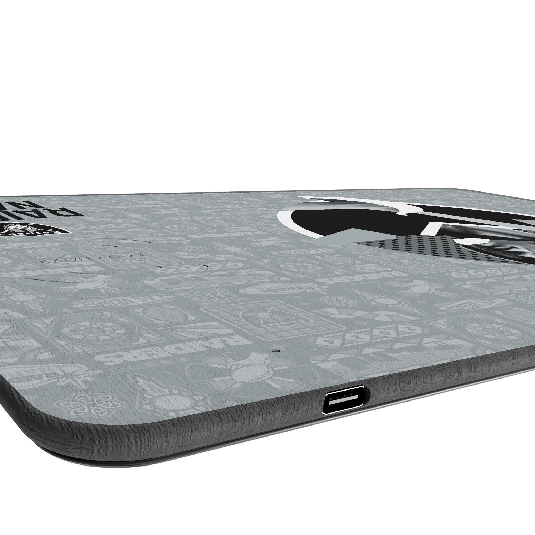 Las Vegas Raiders 2024 Edition 15-Watt Wireless Charger and Mouse Pad Port.Jpg