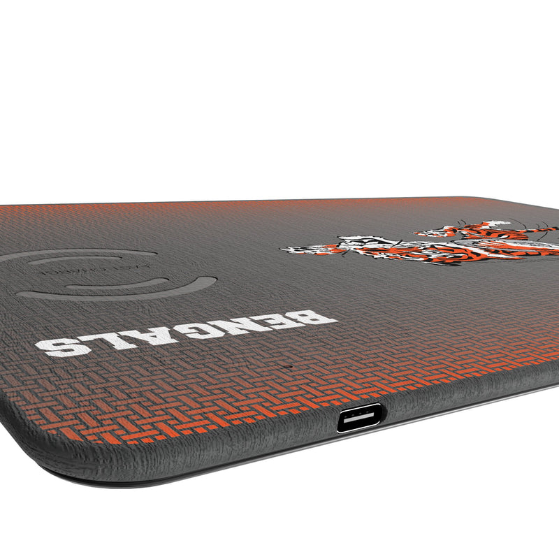 Cincinnati Bengals Historic Collection Linen 15-Watt Wireless Charger and Mouse Pad Port.Jpg