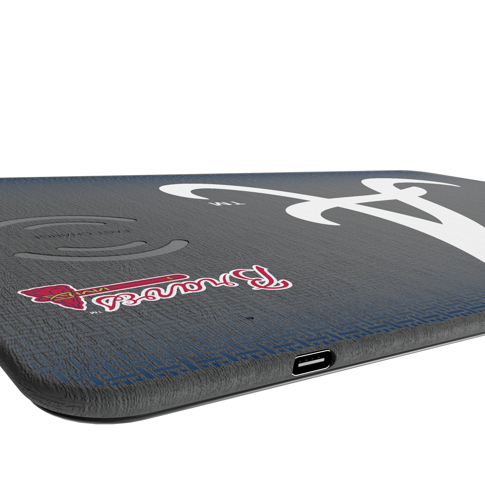 Atlanta Braves Linen 15-Watt Wireless Charger and Mouse Pad Port.Jpg