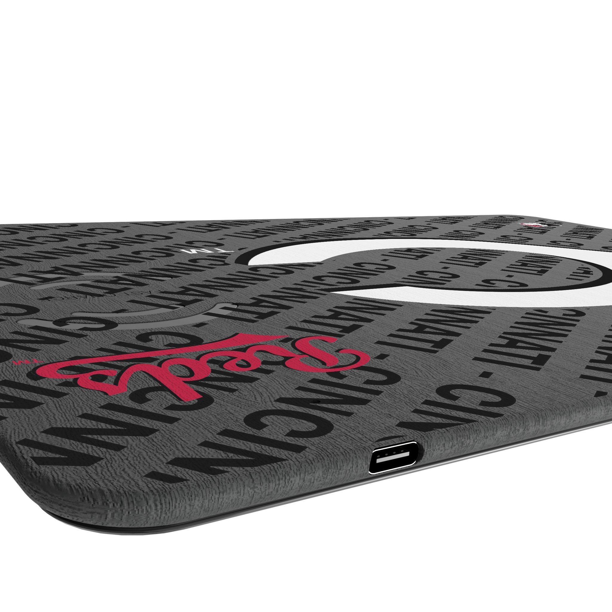 Cincinnati Reds Monocolor Tilt 15-Watt Wireless Charger and Mouse Pad Port.Jpg