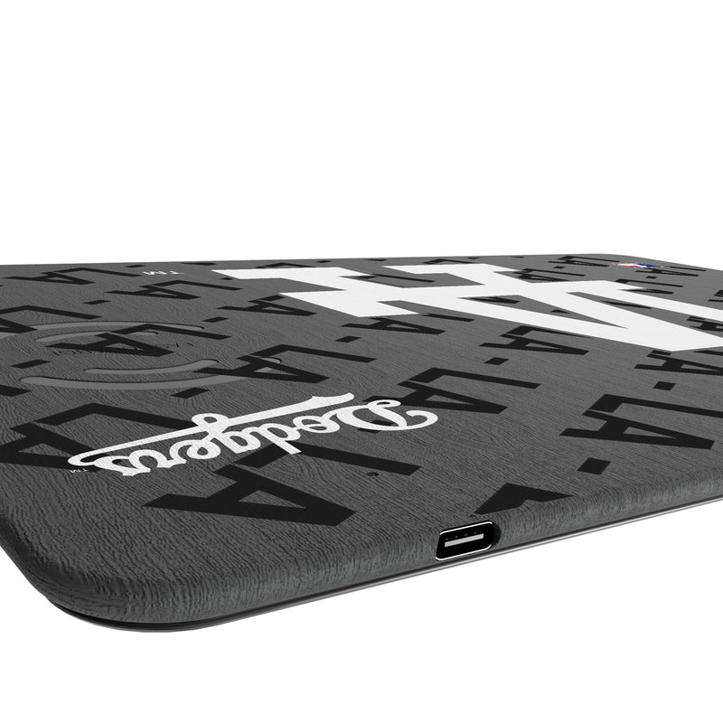 LA Dodgers Monocolor Tilt 15-Watt Wireless Charger and Mouse Pad Port.Jpg