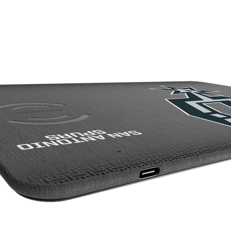 San Antonio Spurs Linen 15-Watt Wireless Charger and Mouse Pad Port.Jpg