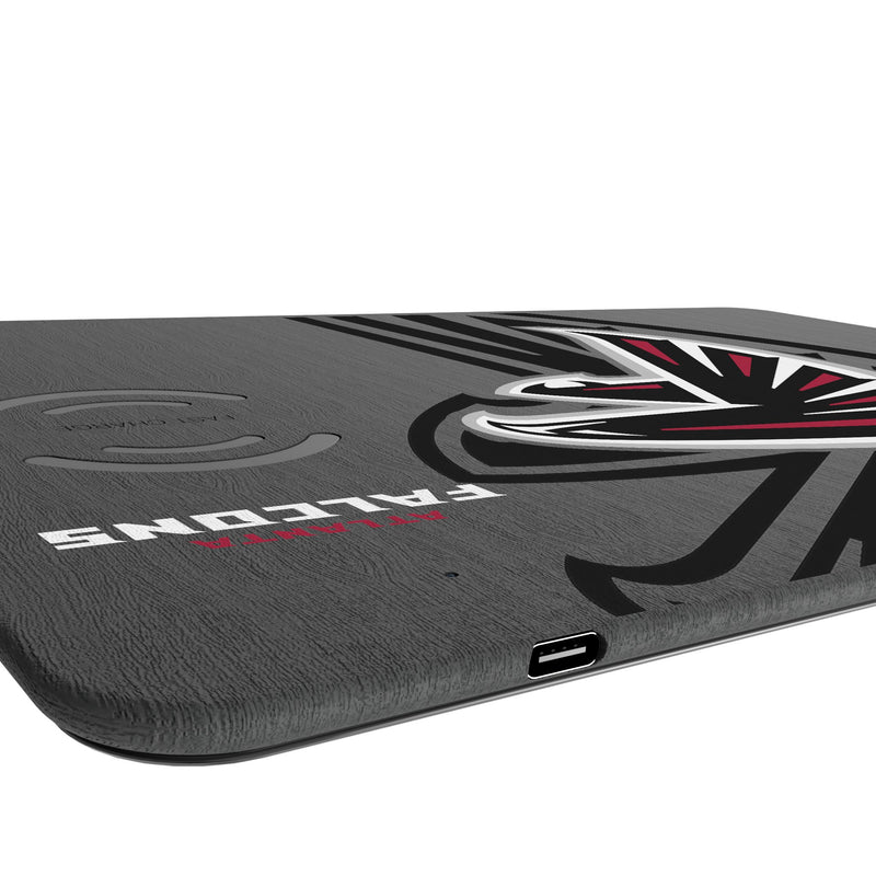 Atlanta Falcons Monocolor Tilt 15-Watt Wireless Charger and Mouse Pad Port.Jpg