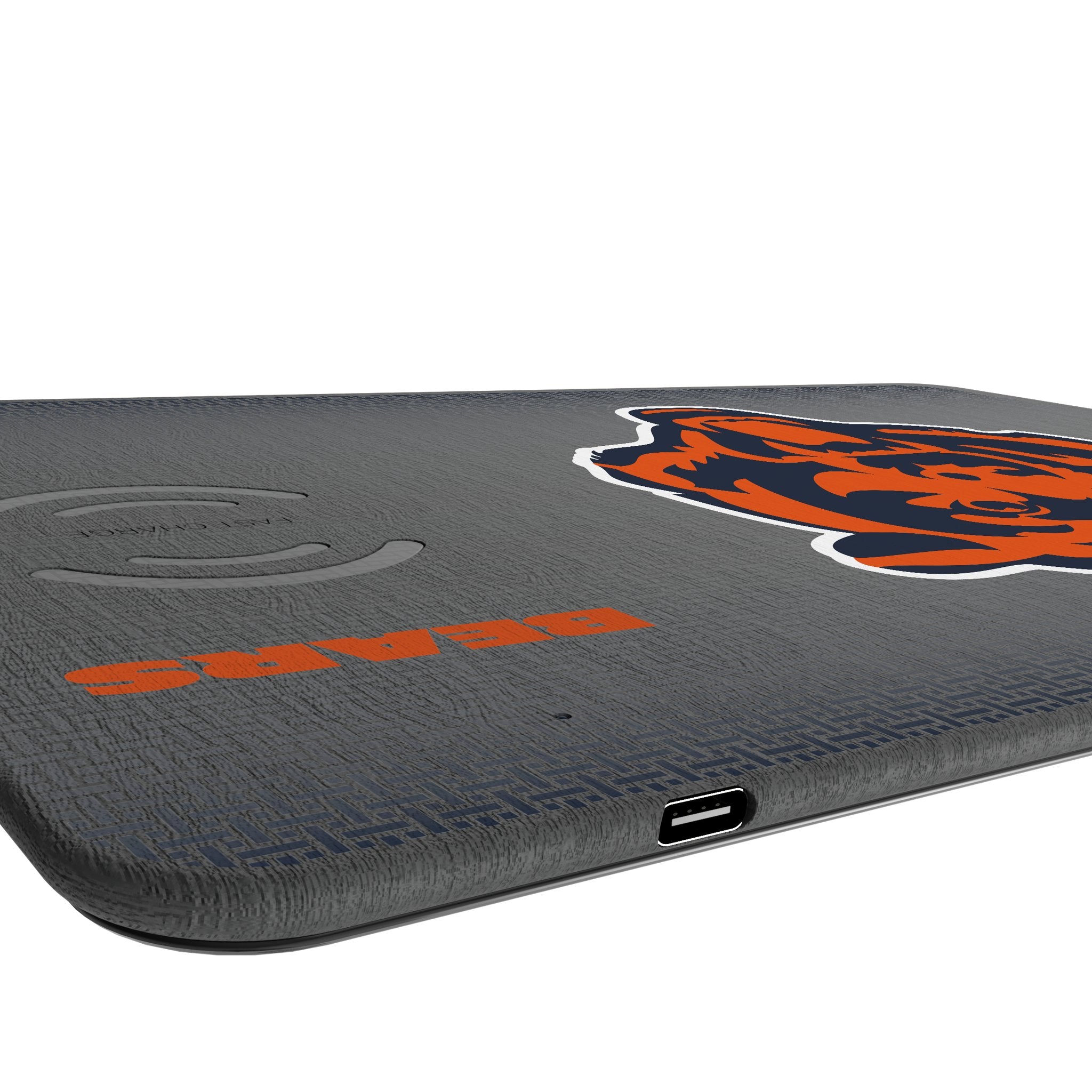 Chicago Bears Linen 15-Watt Wireless Charger and Mouse Pad Port.Jpg