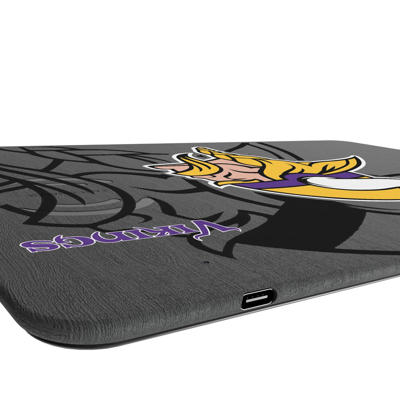 Minnesota Vikings Monocolor Tilt 15-Watt Wireless Charger and Mouse Pad Port.Jpg