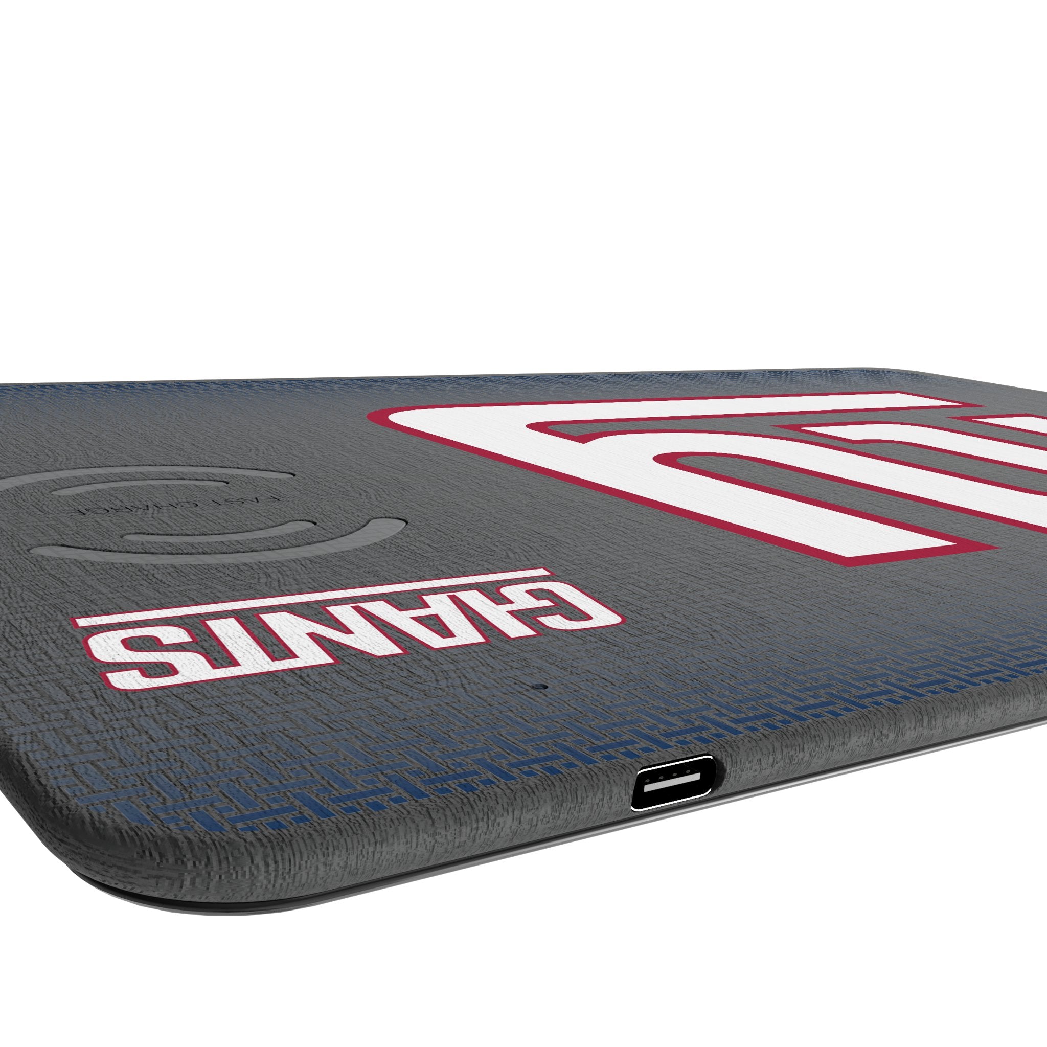 New York Giants Linen 15-Watt Wireless Charger and Mouse Pad Port.Jpg