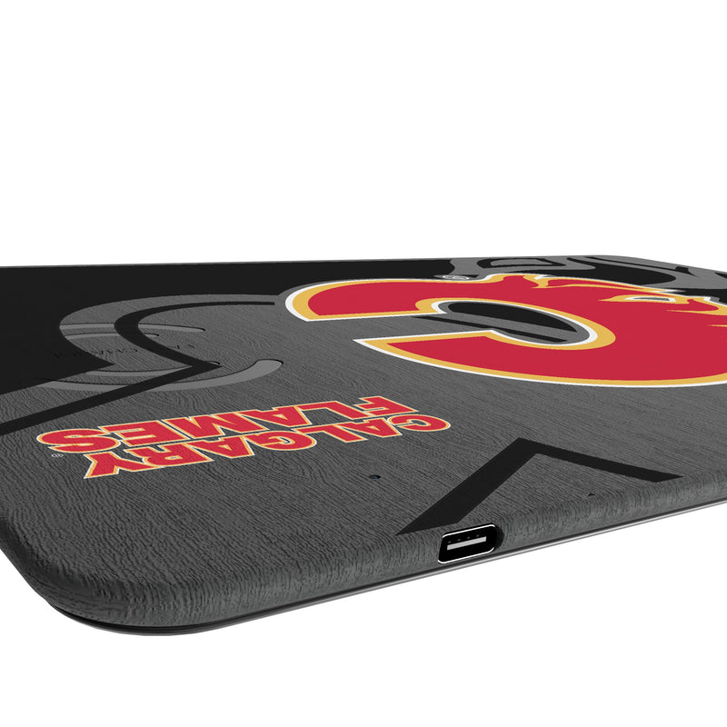 Calgary Flames Monocolor Tilt 15-Watt Wireless Charger and Mouse Pad Port.Jpg
