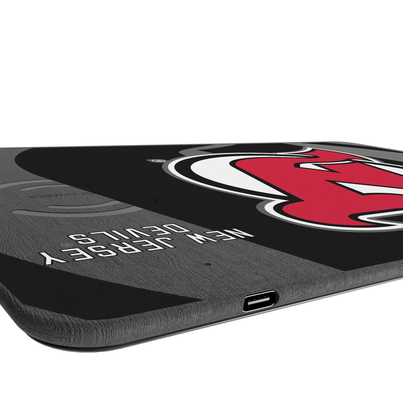 New Jersey Devils Monocolor Tilt 15-Watt Wireless Charger and Mouse Pad Port.Jpg