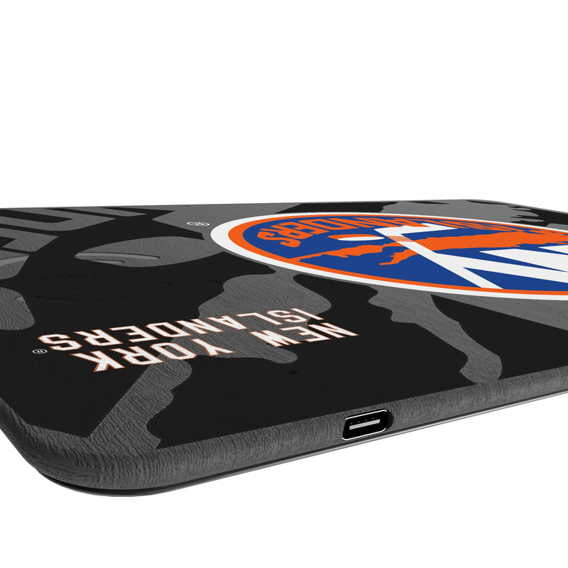 New York Islanders Monocolor Tilt 15-Watt Wireless Charger and Mouse Pad Port.Jpg