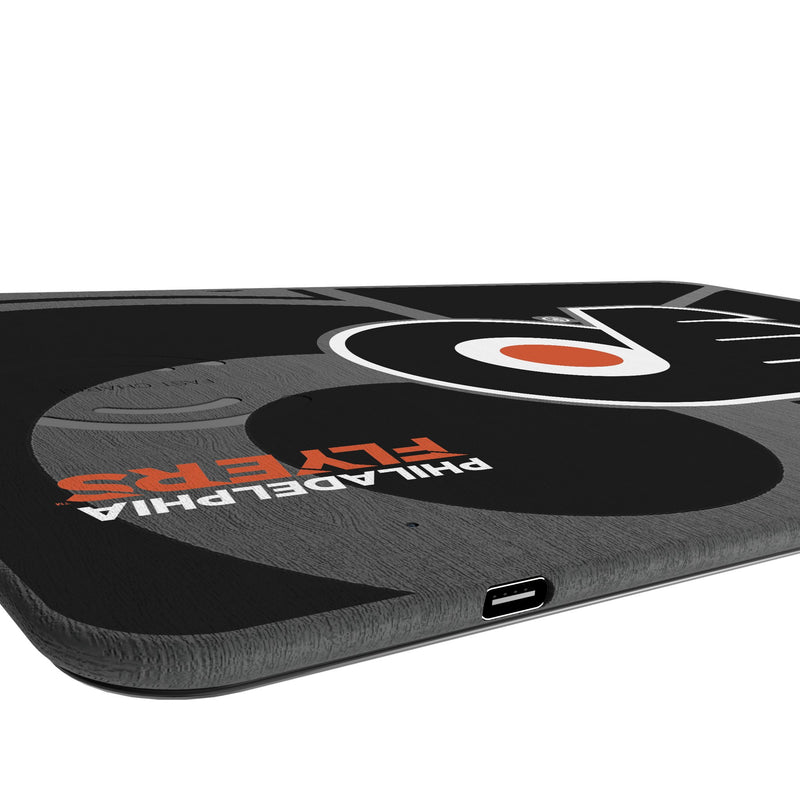 Philadelphia Flyers Monocolor Tilt 15-Watt Wireless Charger and Mouse Pad Port.Jpg